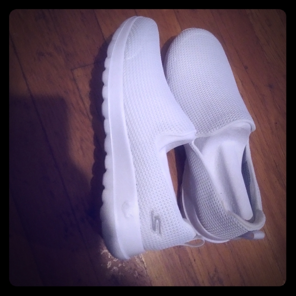 Skechers sneaker shoes